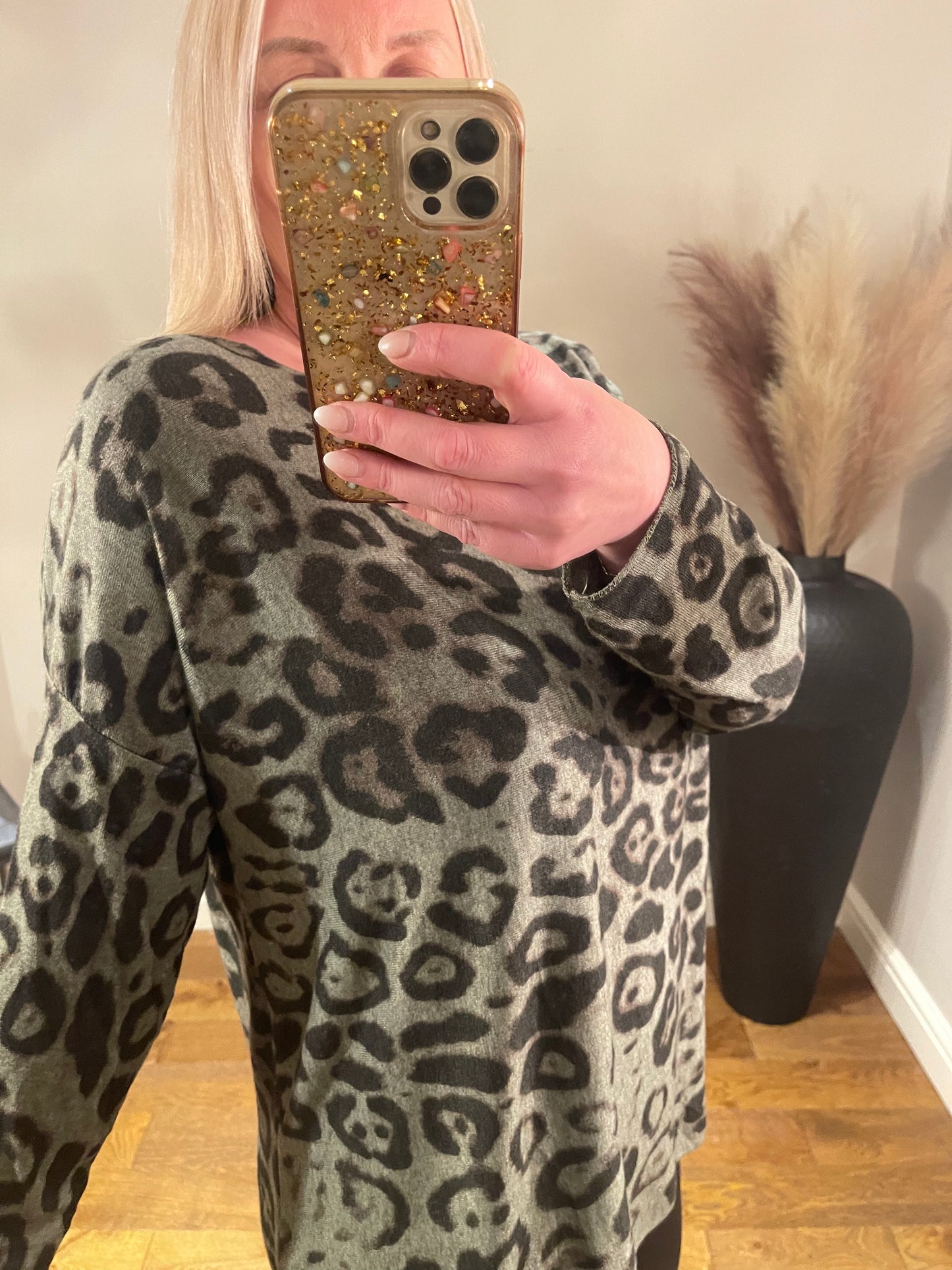 Lauren - Leopard Top - khaki