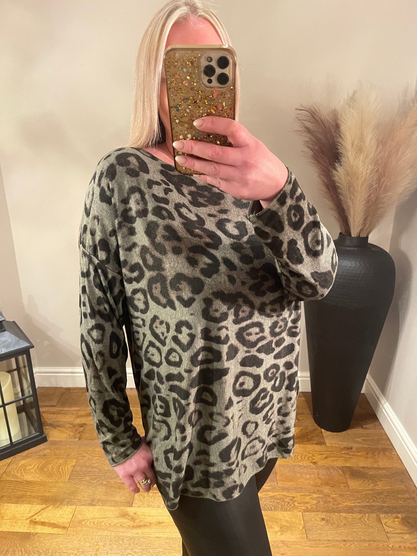 Lauren - Leopard Top - khaki